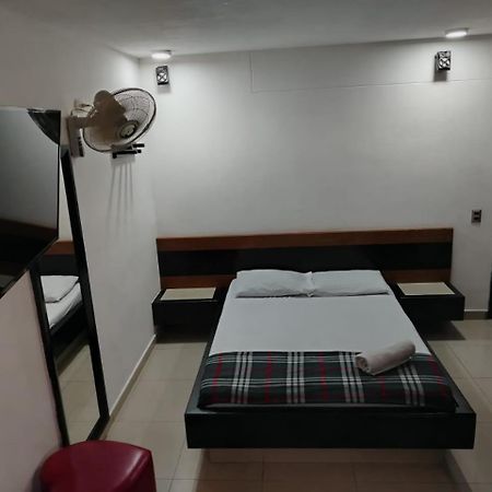 Hotel Country เมเดยิน ภายนอก รูปภาพ