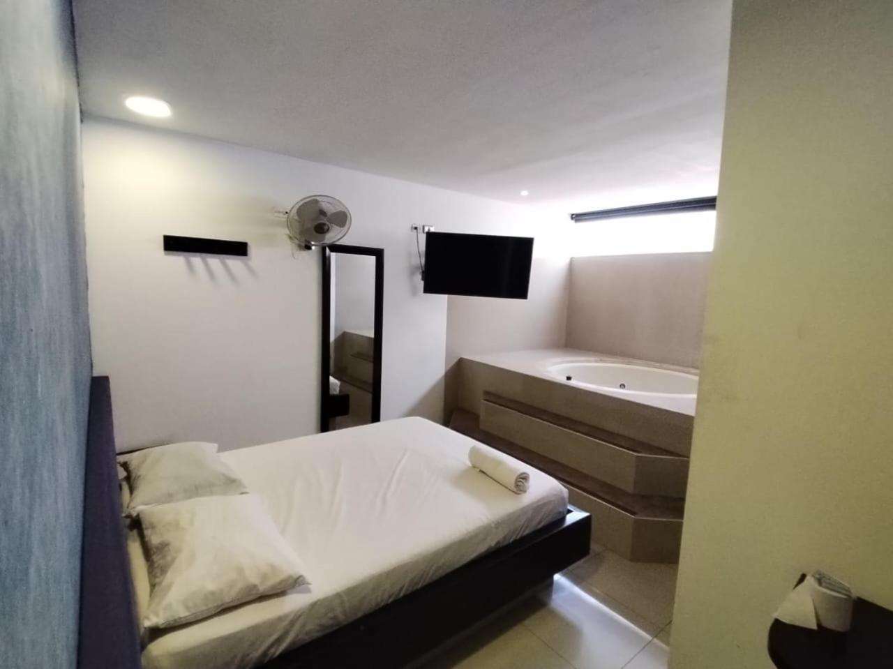 Hotel Country เมเดยิน ภายนอก รูปภาพ