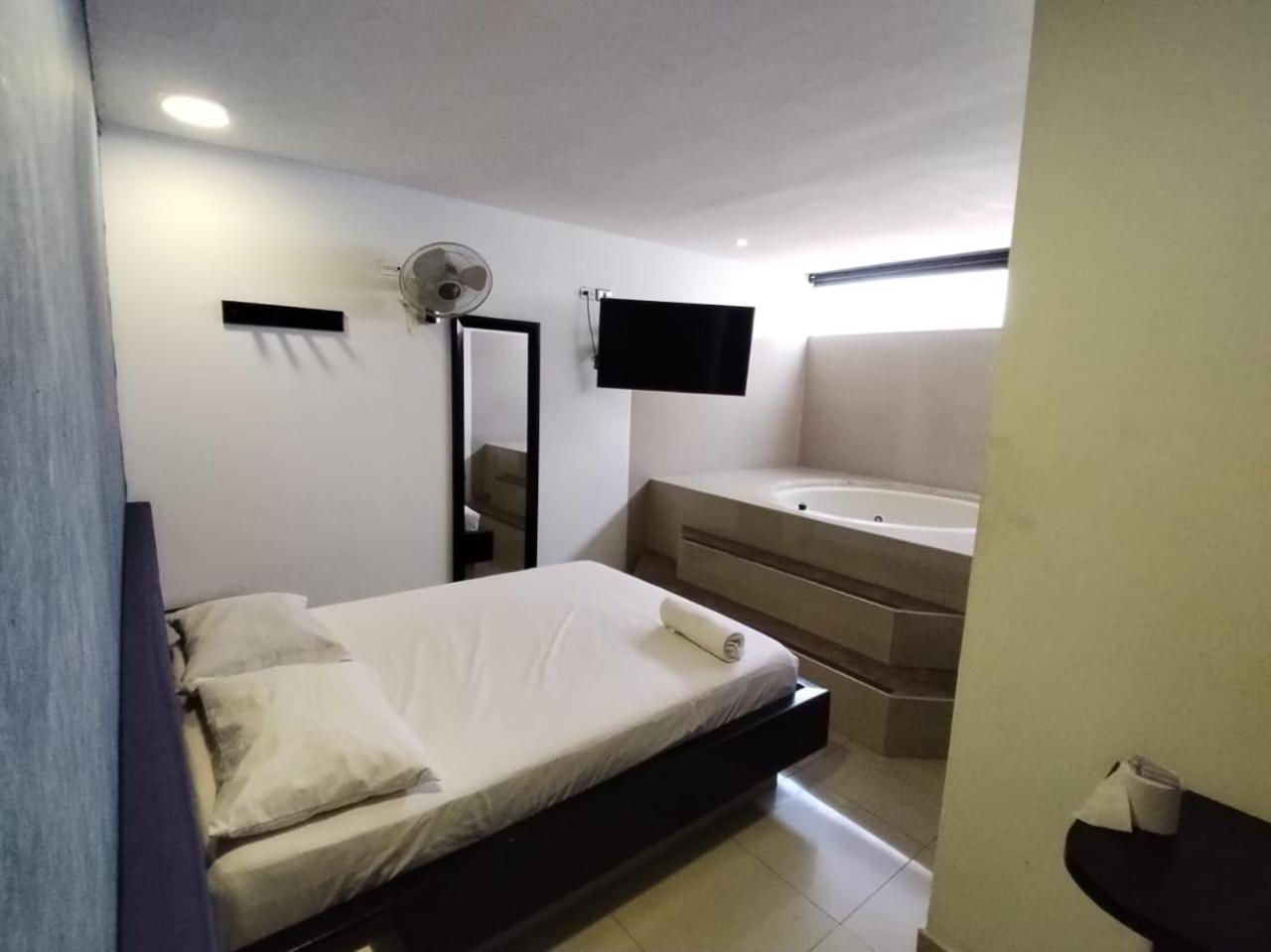 Hotel Country เมเดยิน ภายนอก รูปภาพ